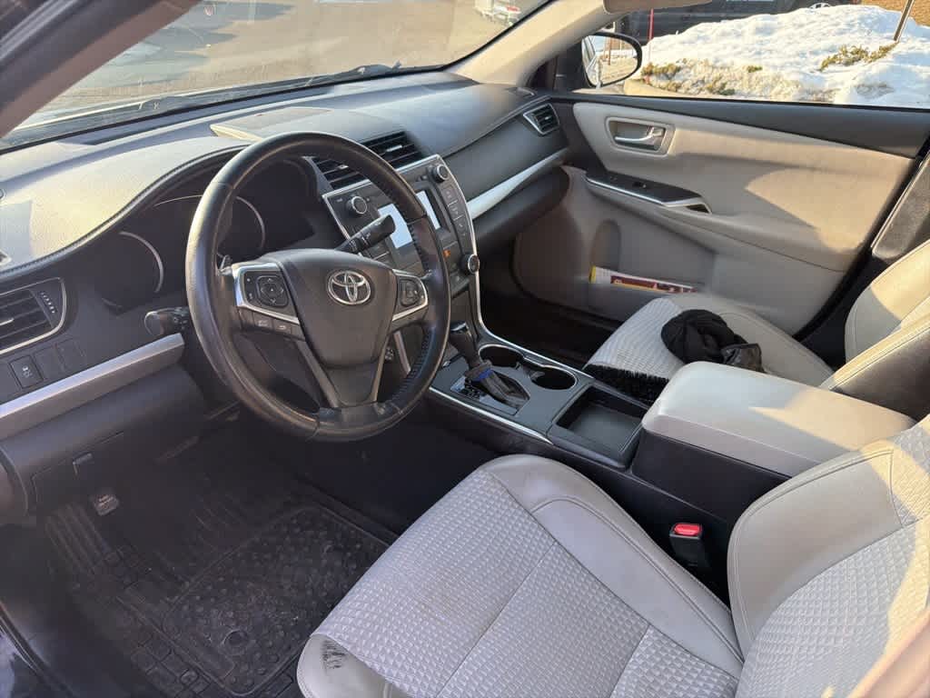 2015 Toyota Camry SE