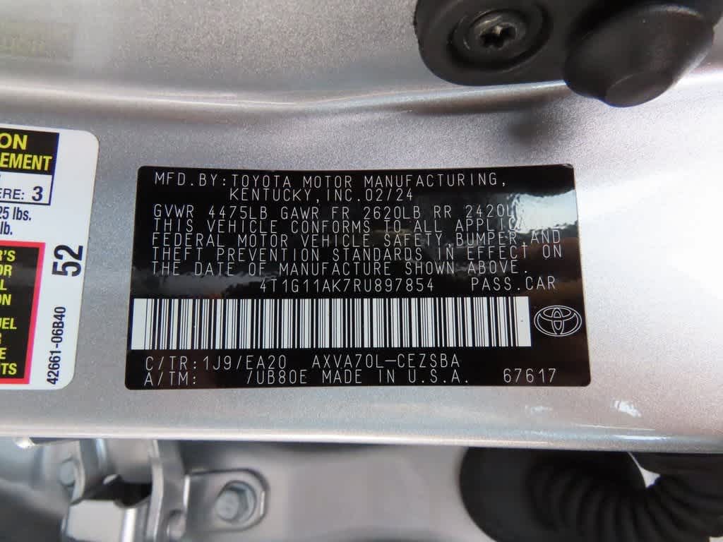 2024 Toyota Camry SE