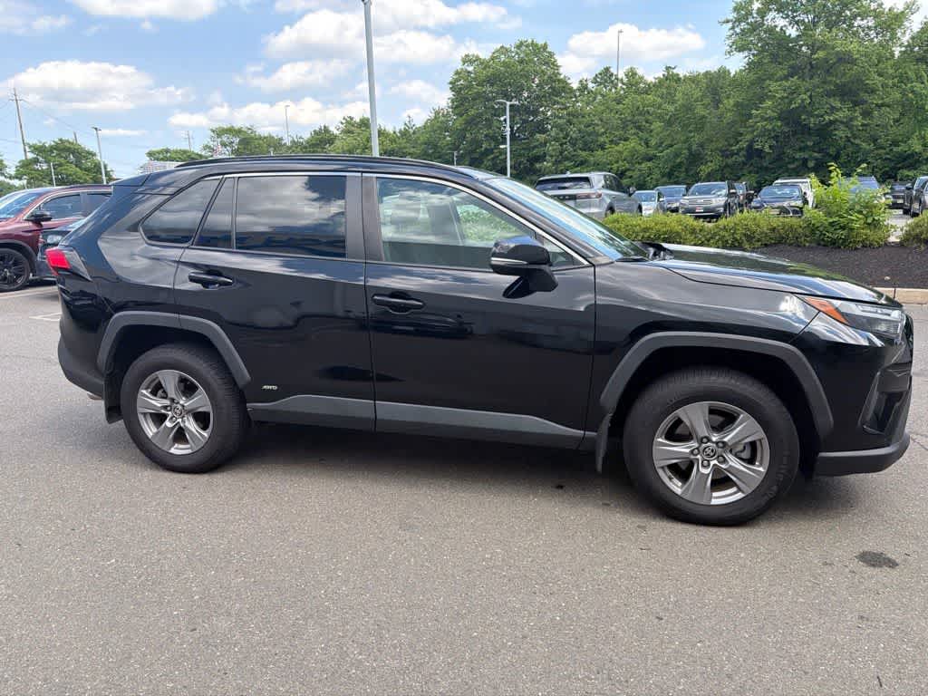 2022 Toyota RAV4 Hybrid XLE