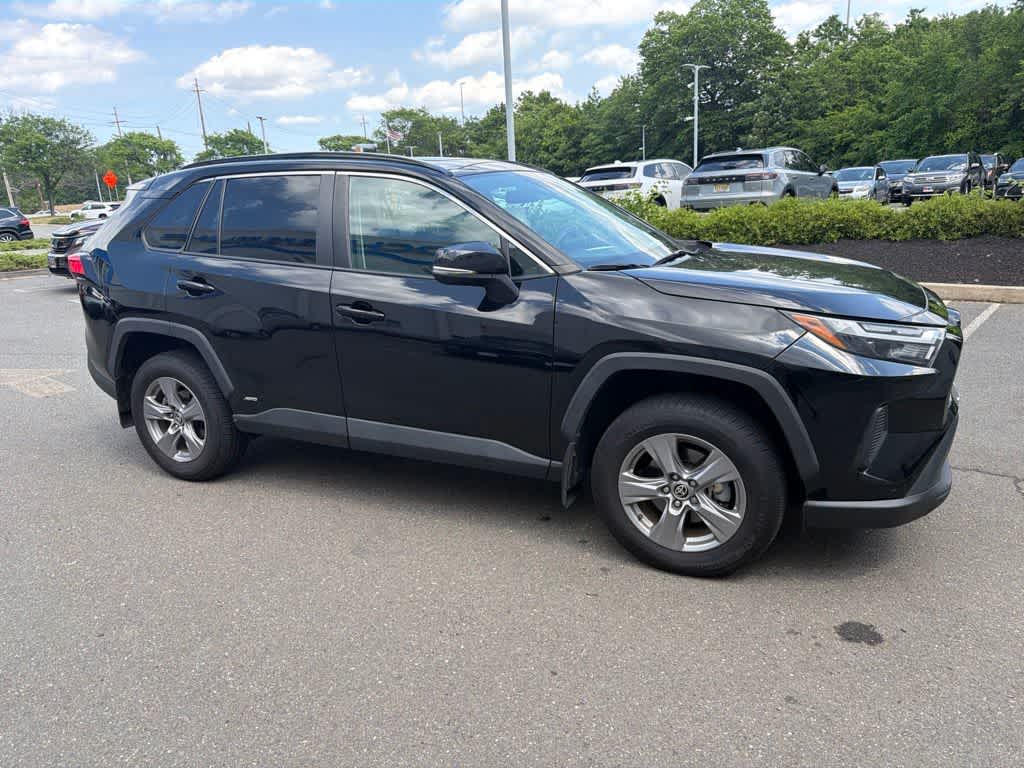 2022 Toyota RAV4 Hybrid XLE