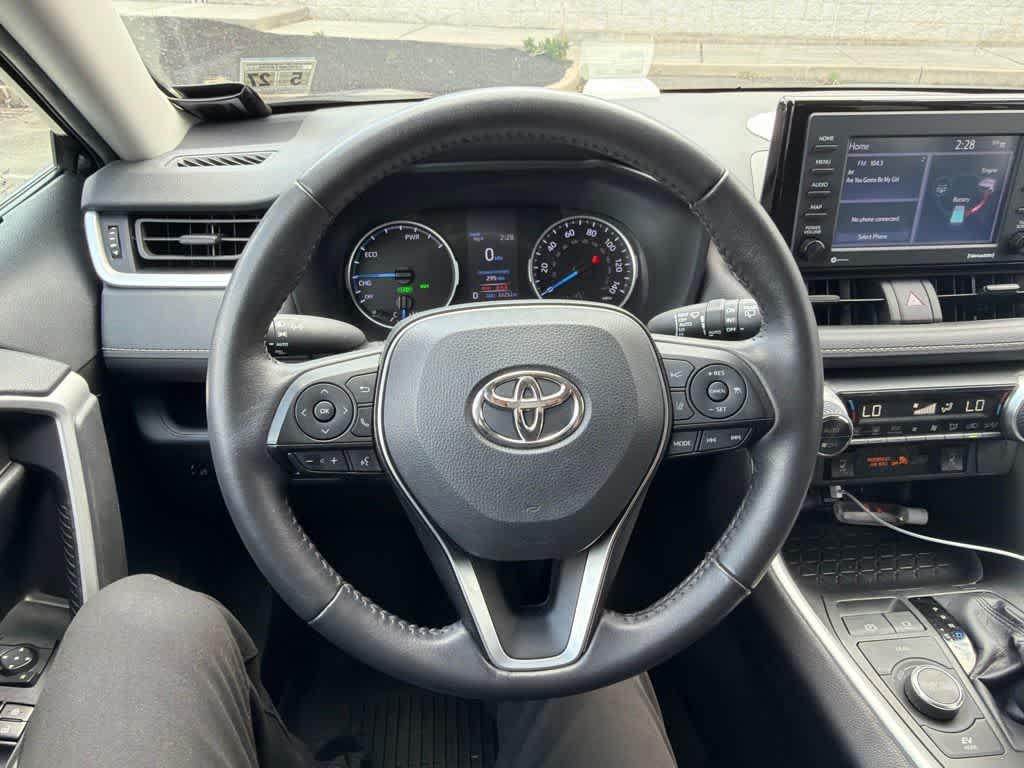 2022 Toyota RAV4 Hybrid XLE