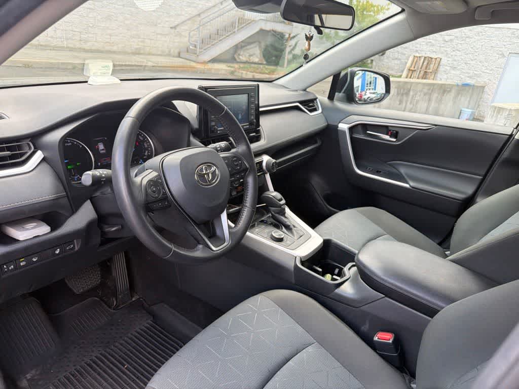 2022 Toyota RAV4 Hybrid XLE