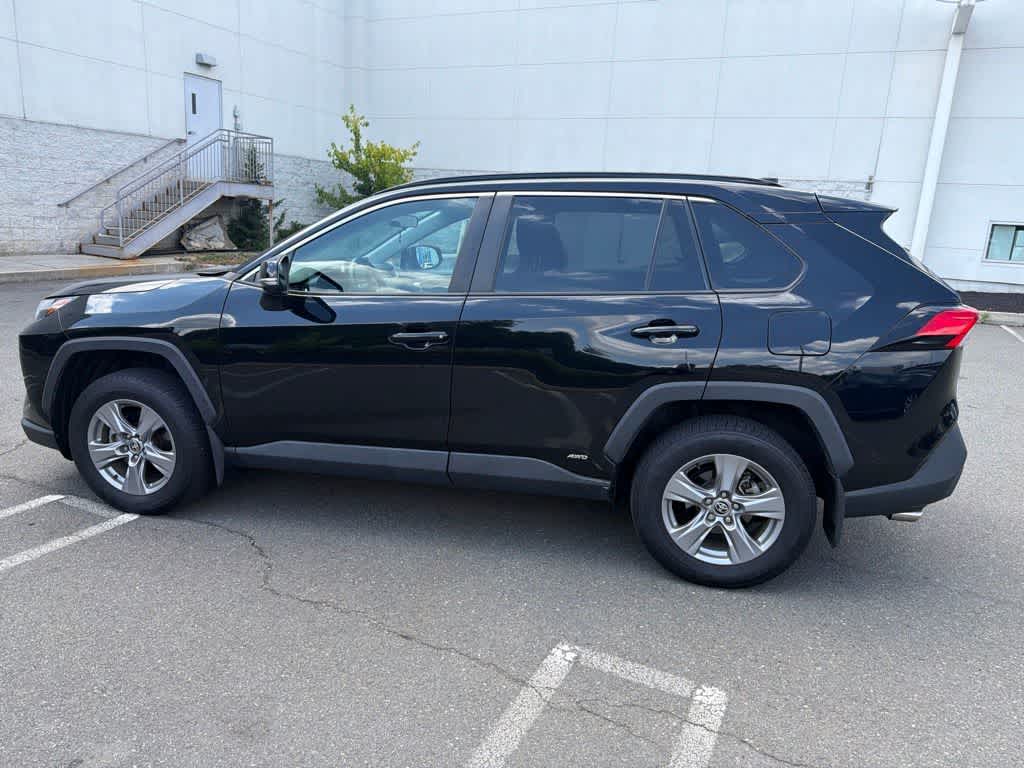 2022 Toyota RAV4 Hybrid XLE