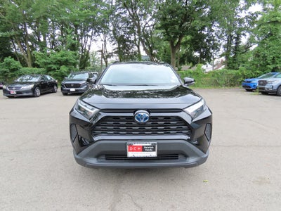 2022 Toyota RAV4 Hybrid XLE