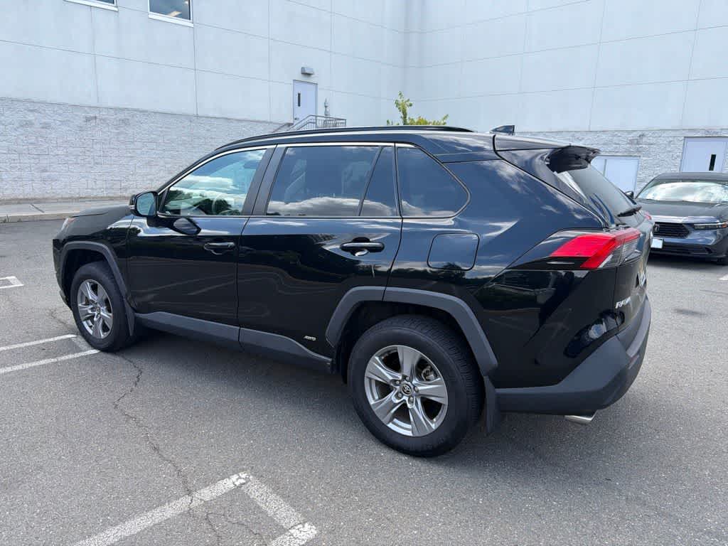 2022 Toyota RAV4 Hybrid XLE