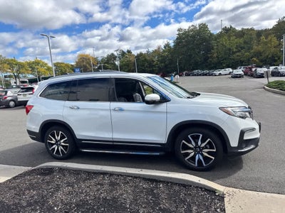 2022 Honda Pilot Touring 8-Passenger