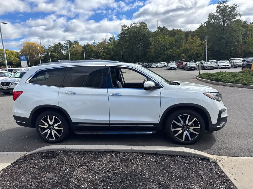 2022 Honda Pilot Touring 8-Passenger