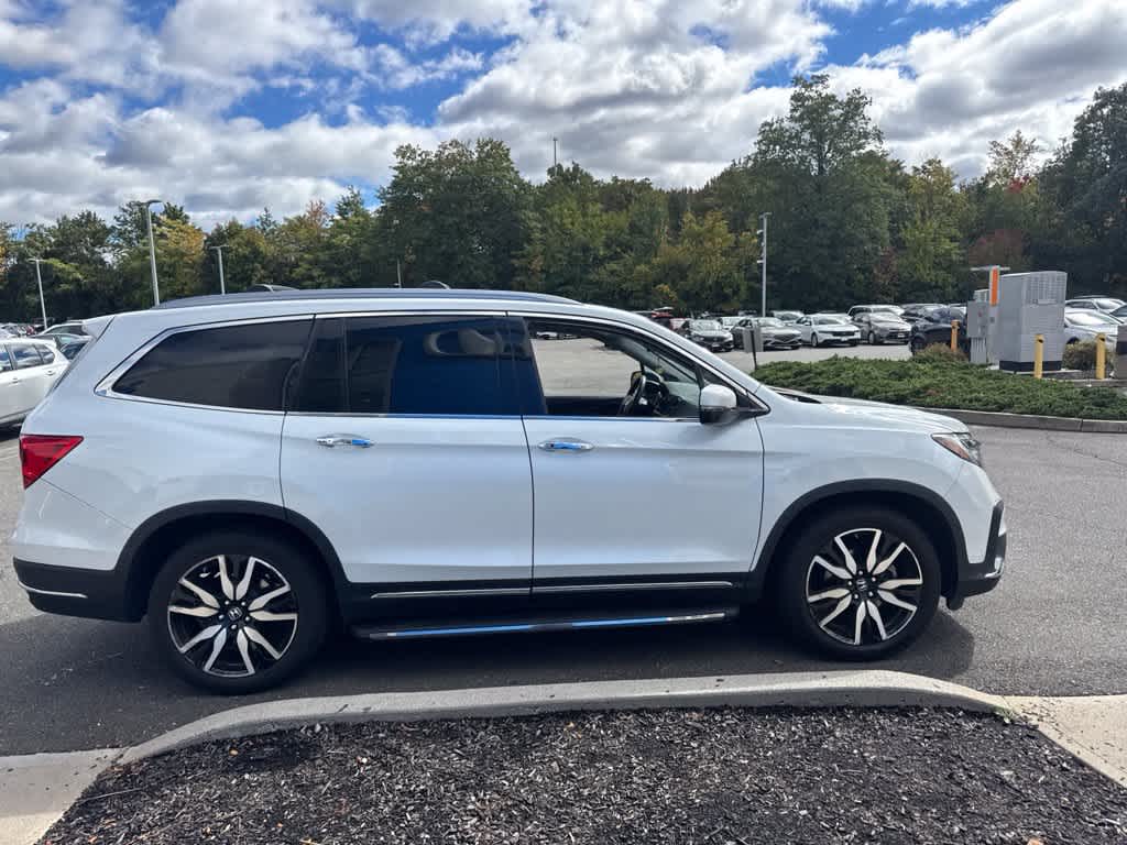 2022 Honda Pilot Touring 8-Passenger
