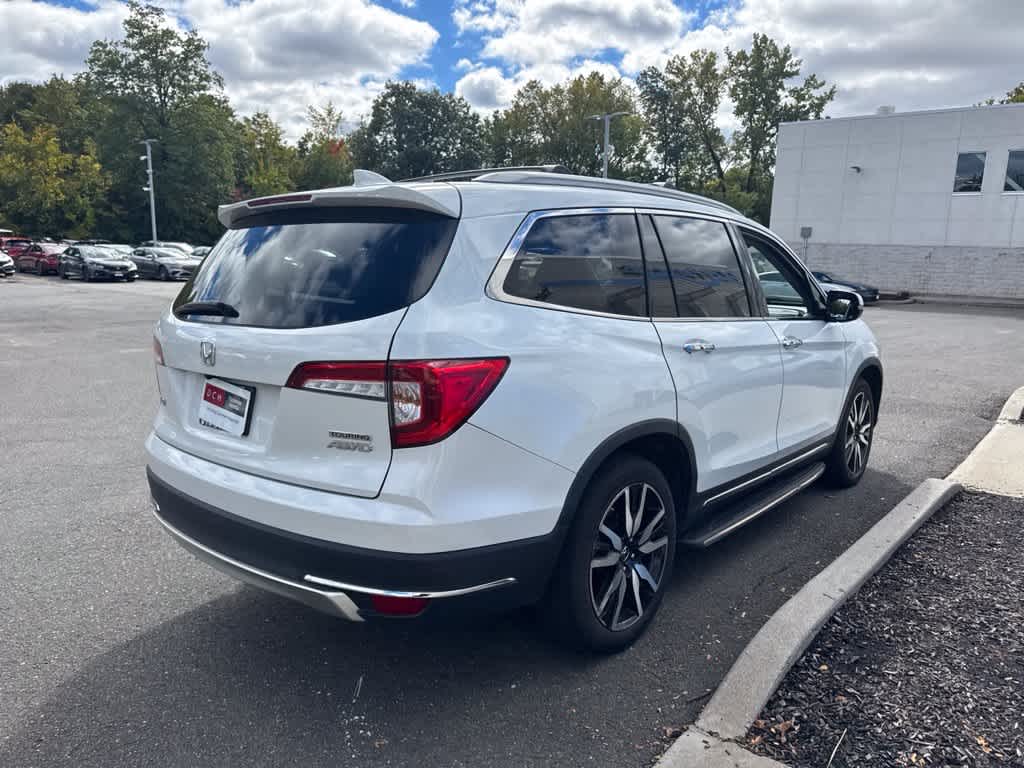 2022 Honda Pilot Touring 8-Passenger