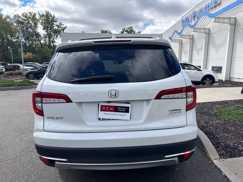 2022 Honda Pilot Touring 8-Passenger