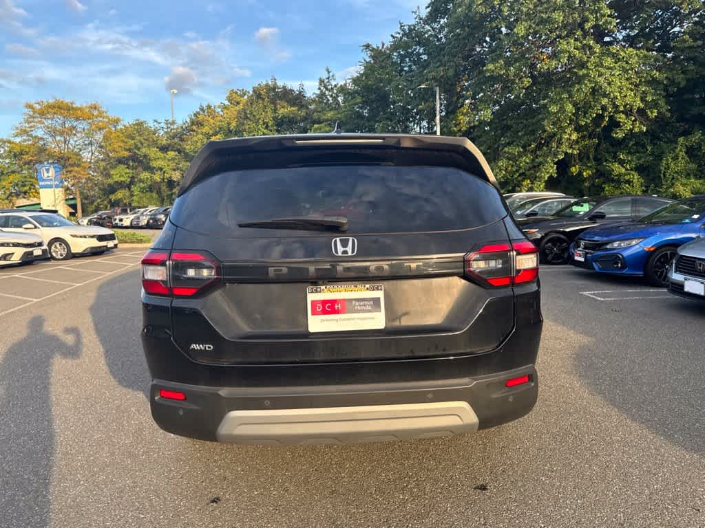 2023 Honda Pilot EX-L 8 Passenger
