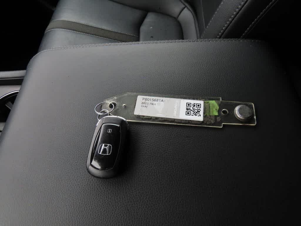 2023 Honda Pilot EX-L 7 Passenger