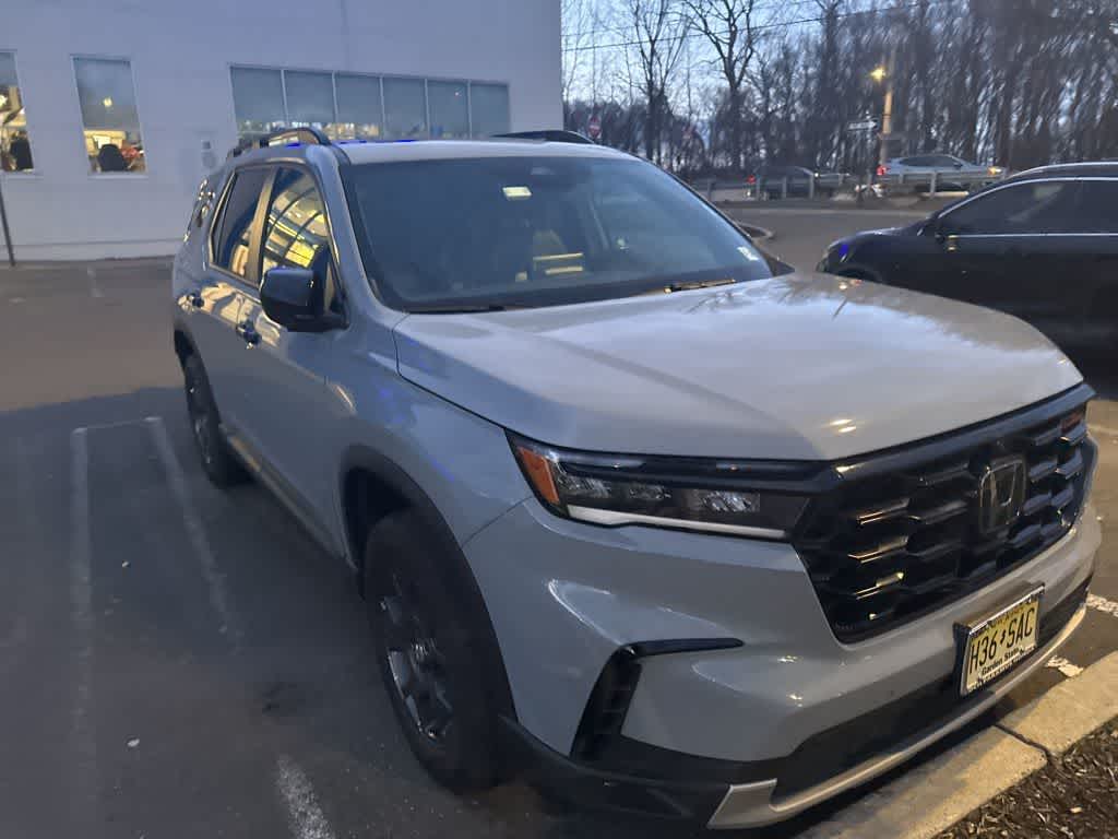 2023 Honda Pilot TrailSport