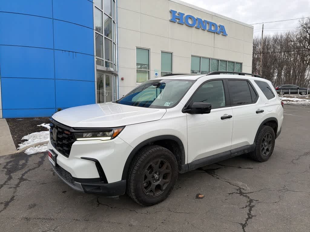 2023 Honda Pilot TrailSport