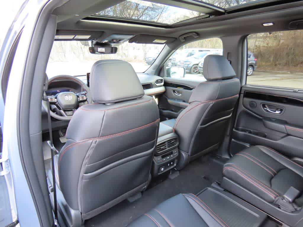 2026 Honda Pilot TrailSport - Photo 17