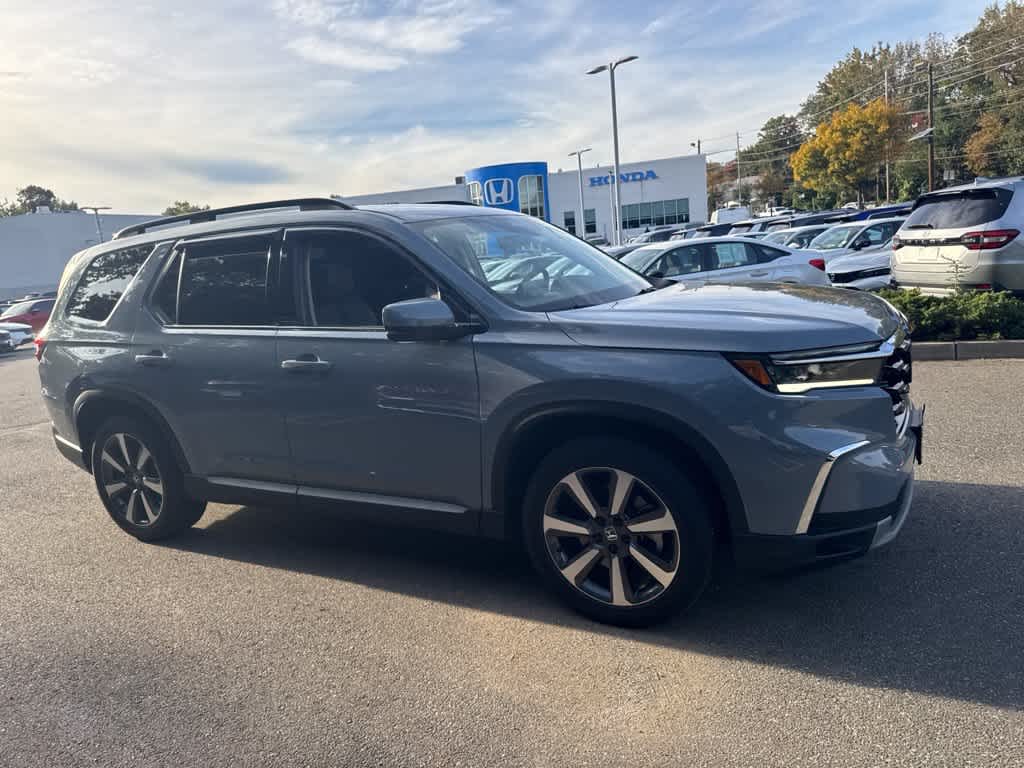 2024 Honda Pilot Touring