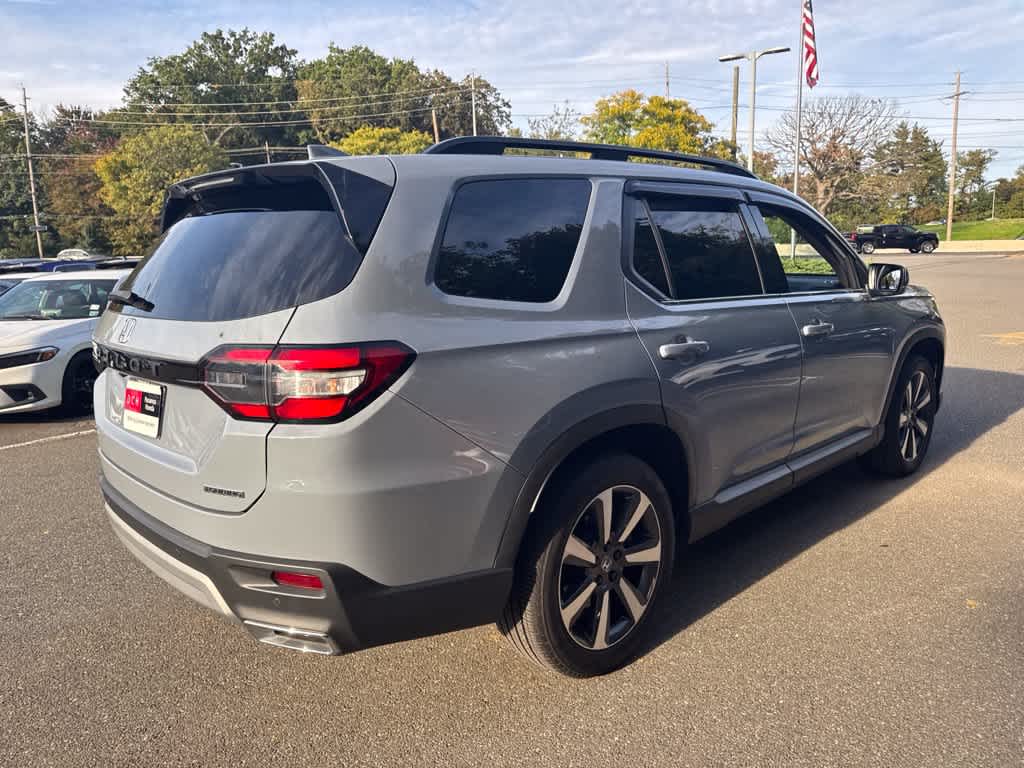 2024 Honda Pilot Touring