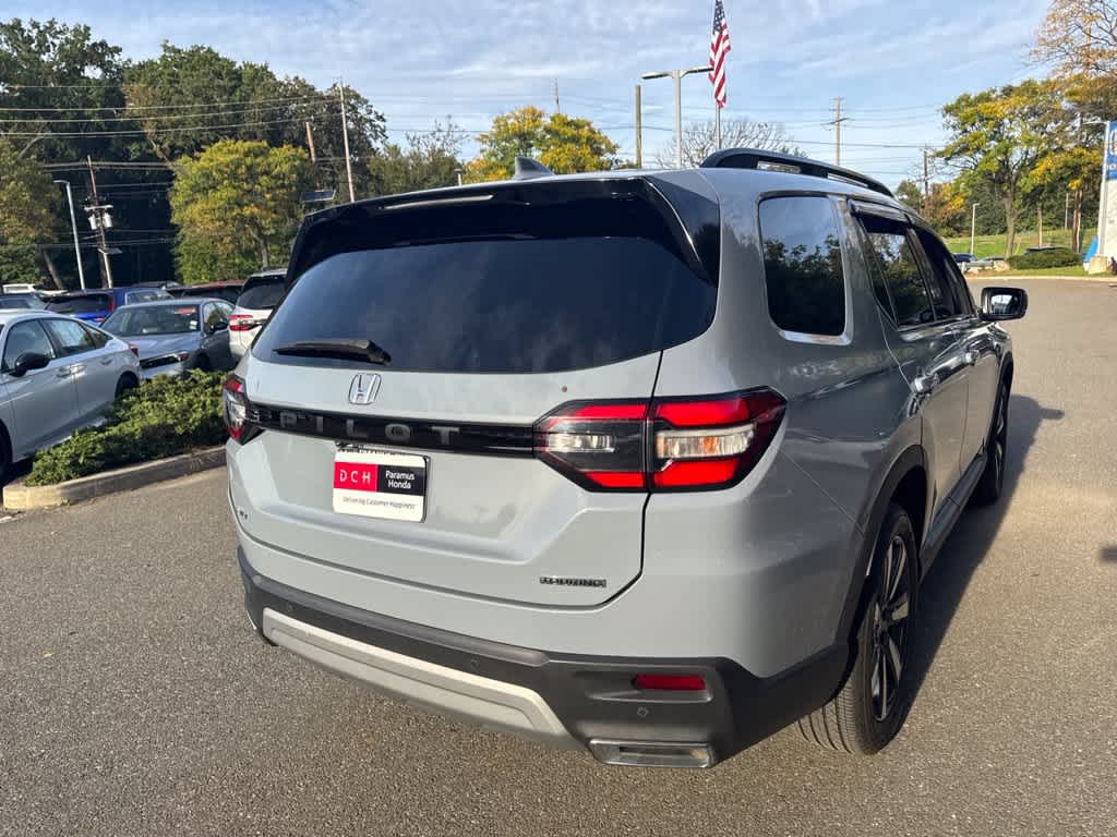 2024 Honda Pilot Touring