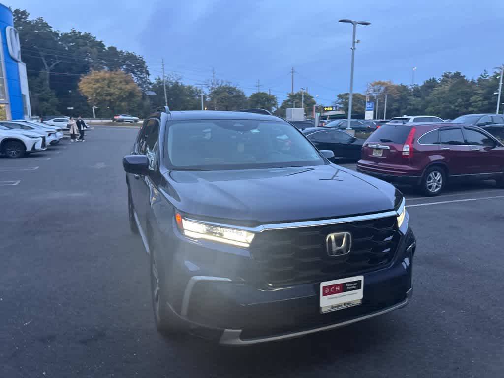 2025 Honda Pilot Touring