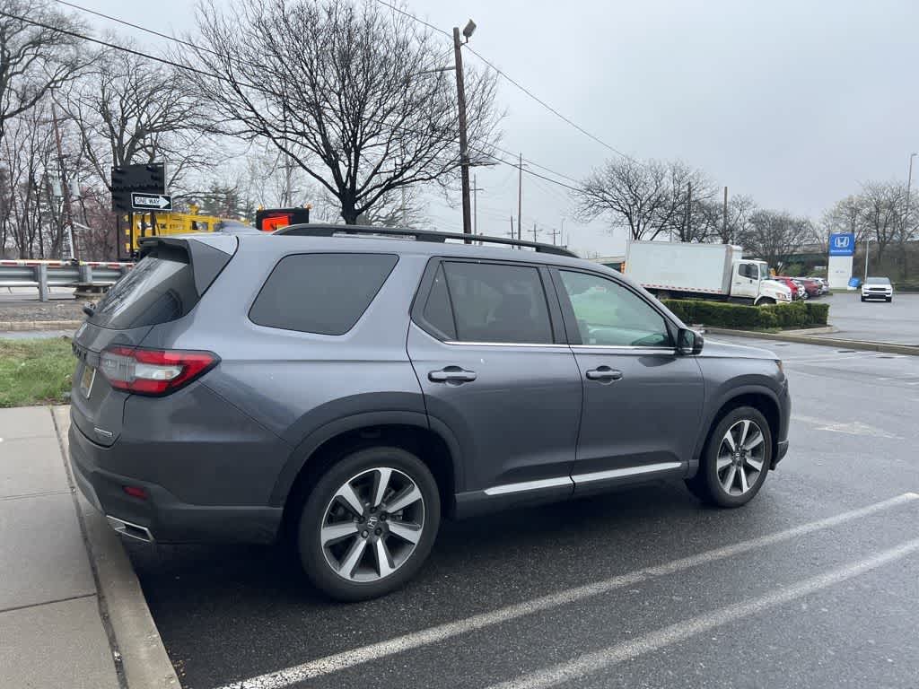 2023 Honda Pilot Touring