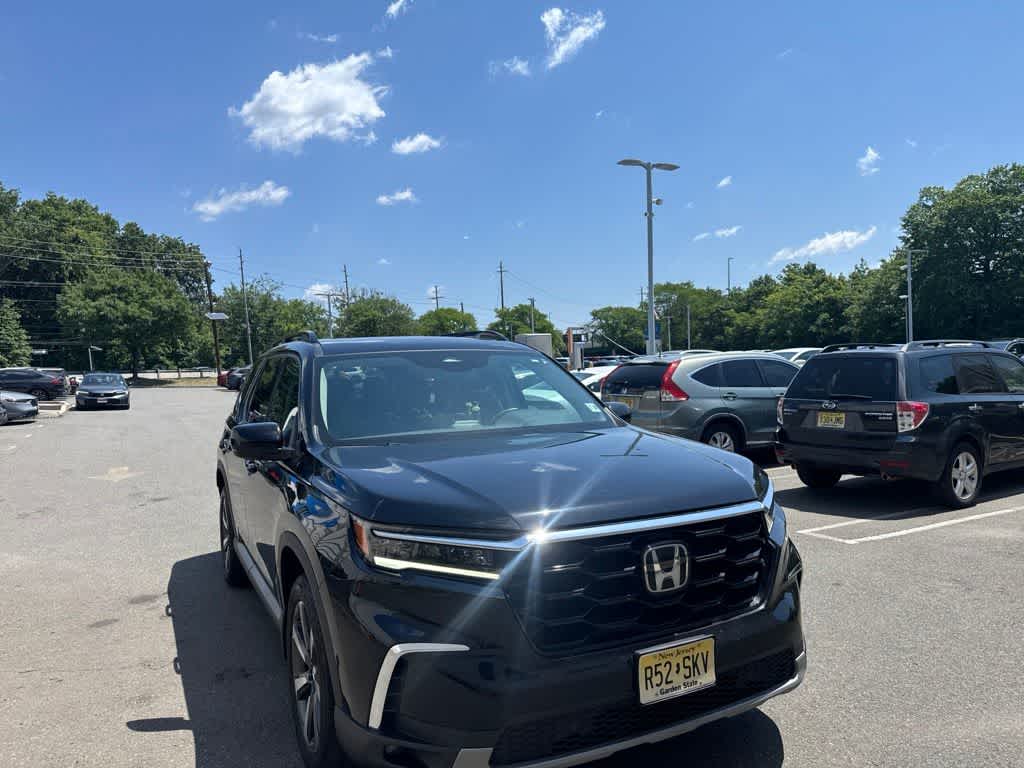 2023 Honda Pilot Touring