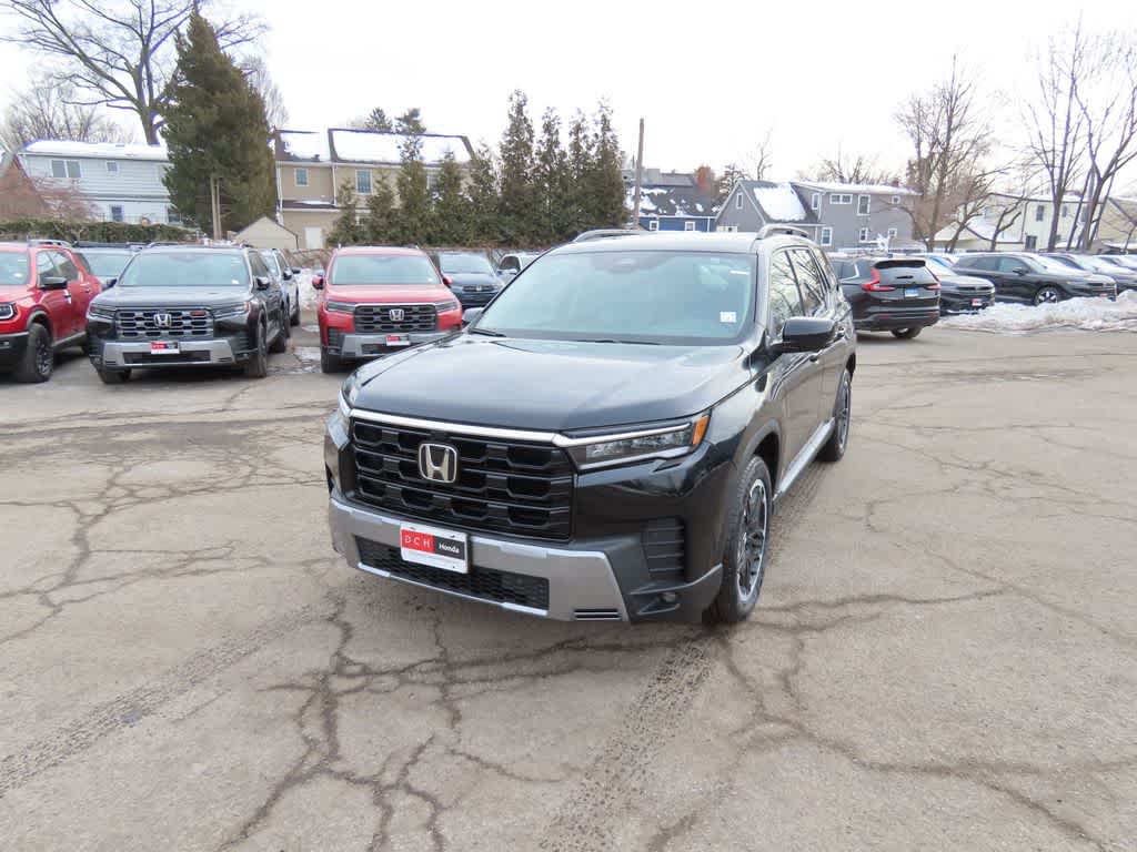 2026 Honda Pilot Touring AWD's photo