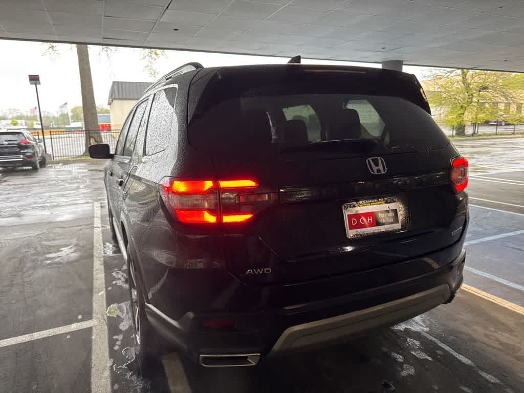 2023 Honda Pilot Touring