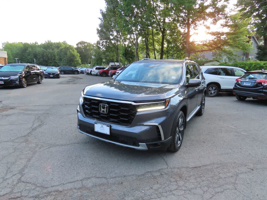 2024 Honda Pilot Touring