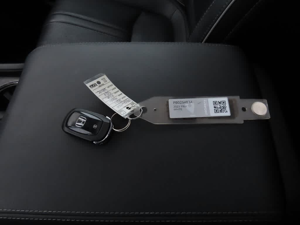 2023 Honda Pilot Elite