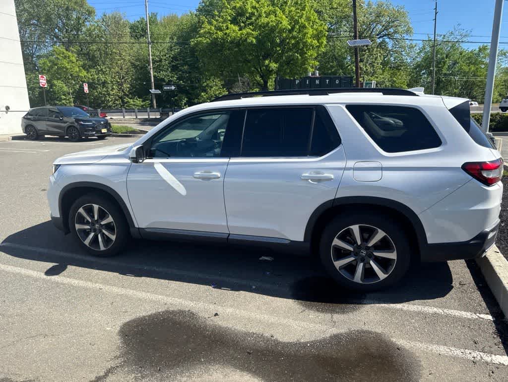 2023 Honda Pilot Elite