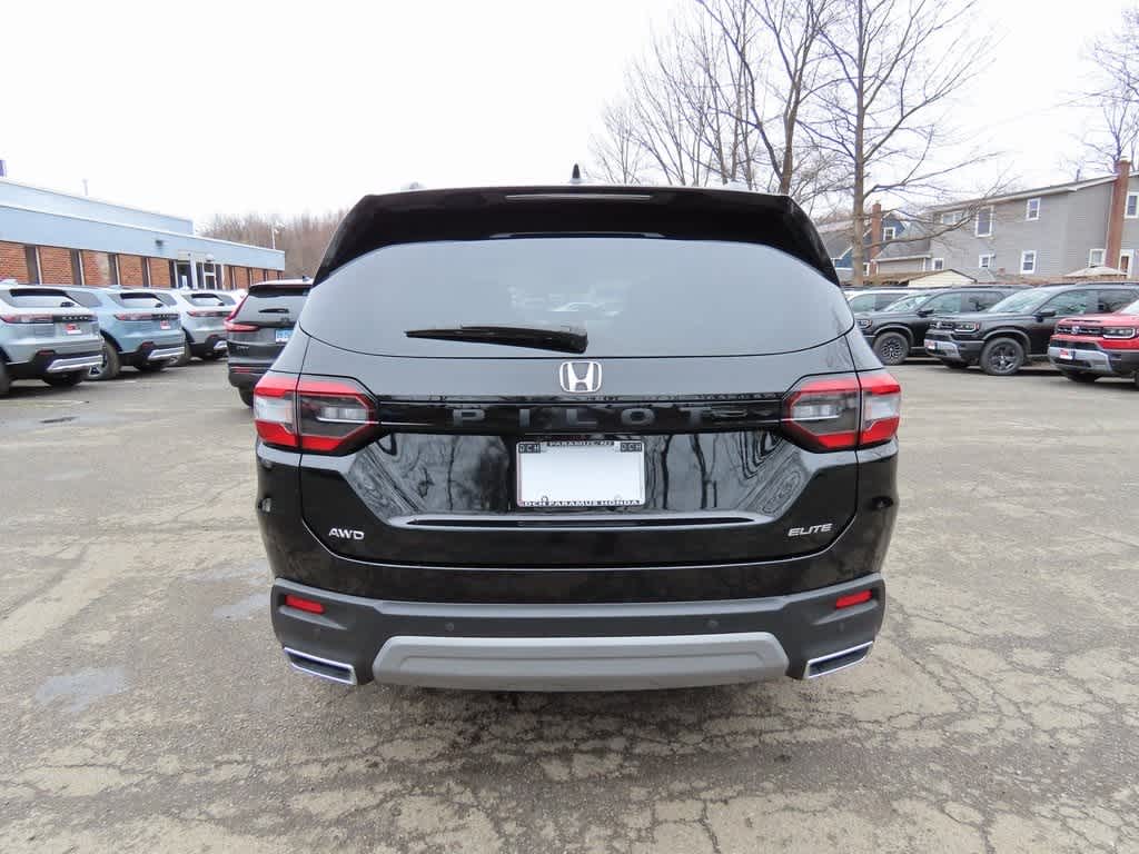 2023 Honda Pilot Elite