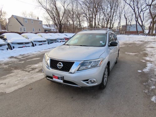2016 Nissan Pathfinder SV