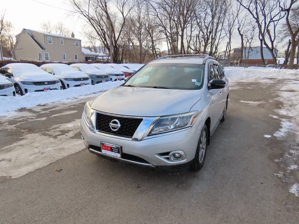 2016 Nissan Pathfinder SV