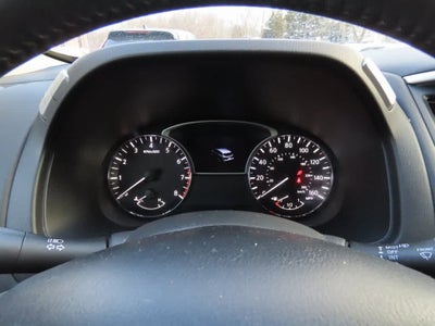 2016 Nissan Pathfinder SV