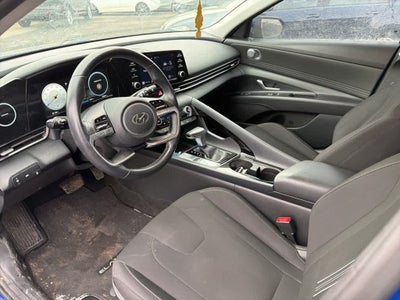2022 Hyundai Elantra SEL