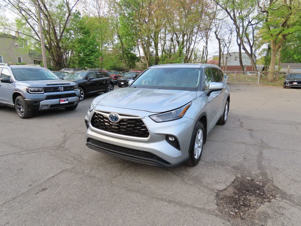 2022 Toyota Highlander Hybrid LE