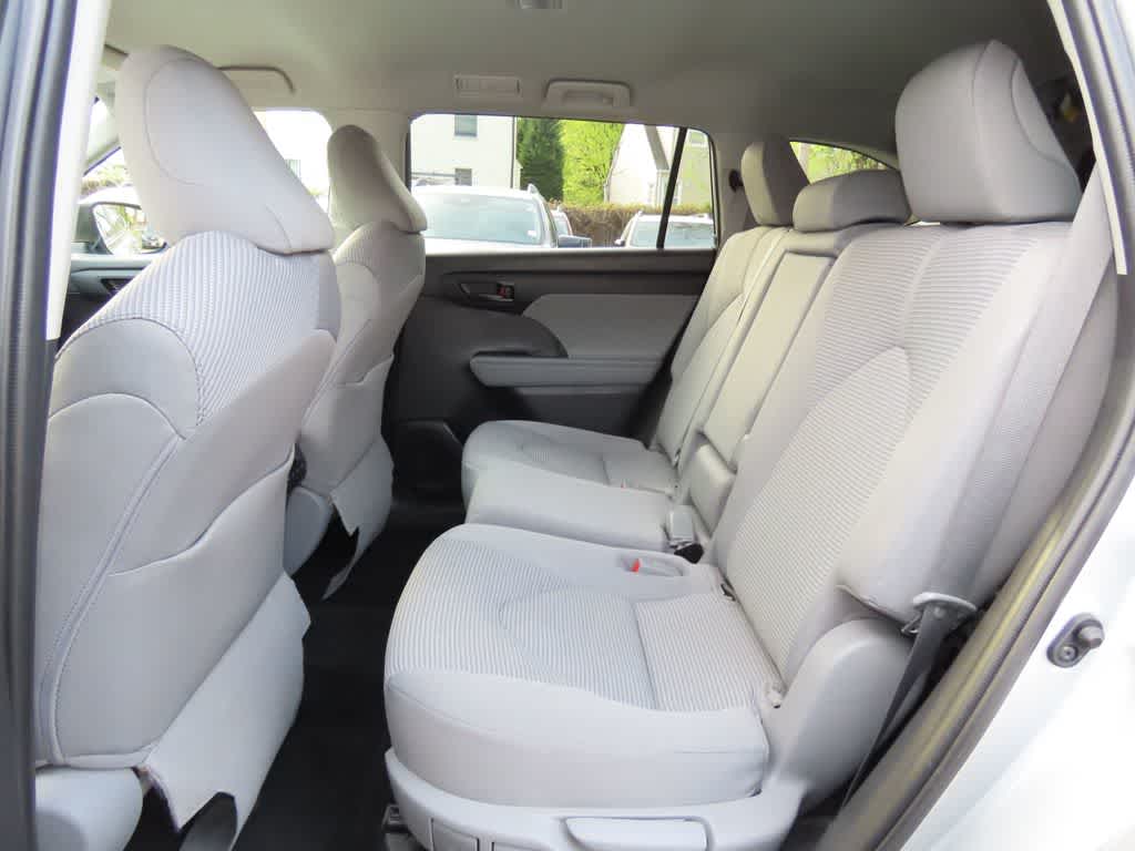 2022 Toyota Highlander Hybrid LE