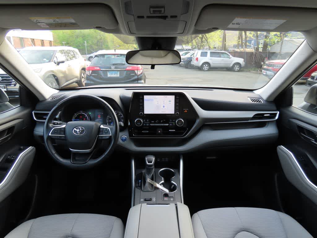 2022 Toyota Highlander Hybrid LE