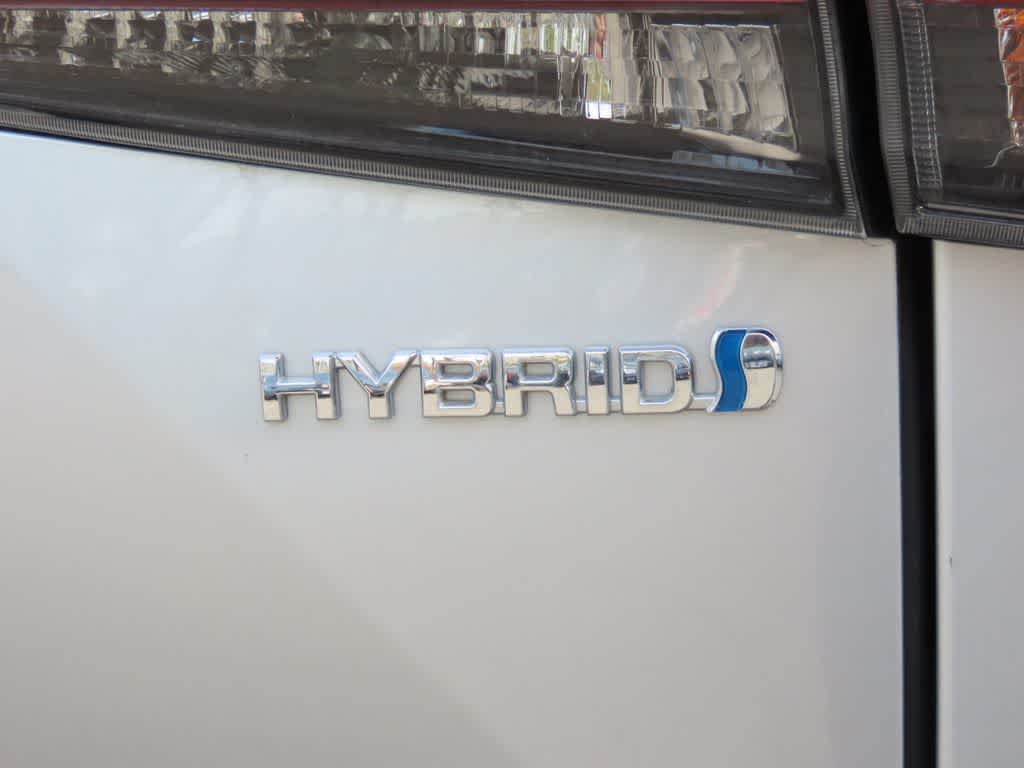 2022 Toyota Highlander Hybrid LE
