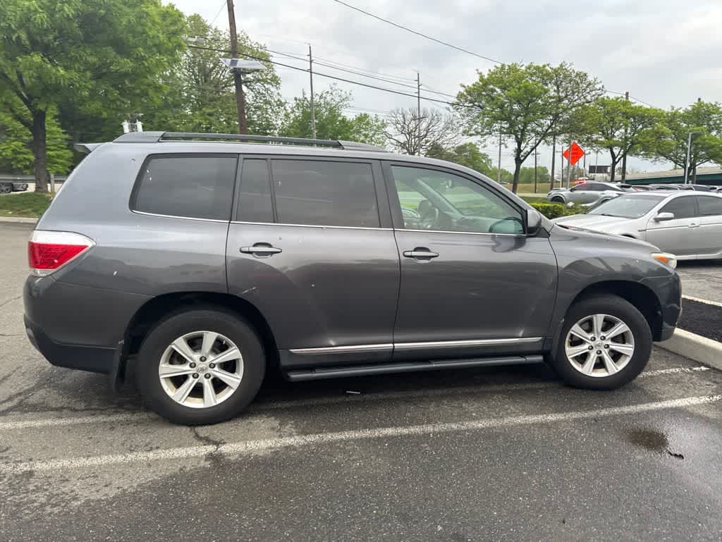 2013 Toyota Highlander SE