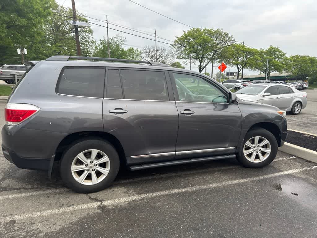 2013 Toyota Highlander SE