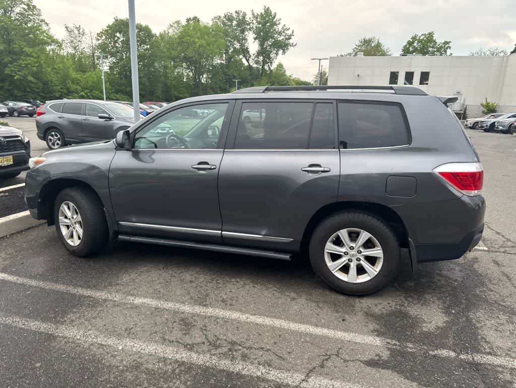 2013 Toyota Highlander SE