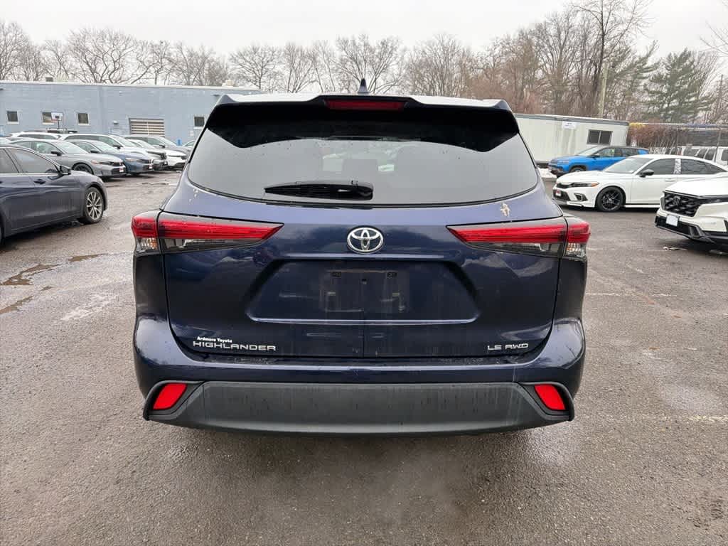 2021 Toyota Highlander LE
