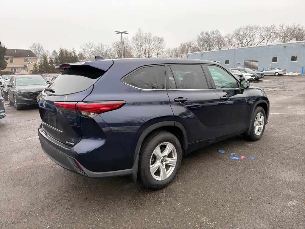 2021 Toyota Highlander LE