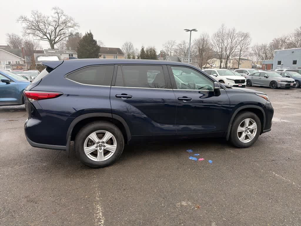 2021 Toyota Highlander LE