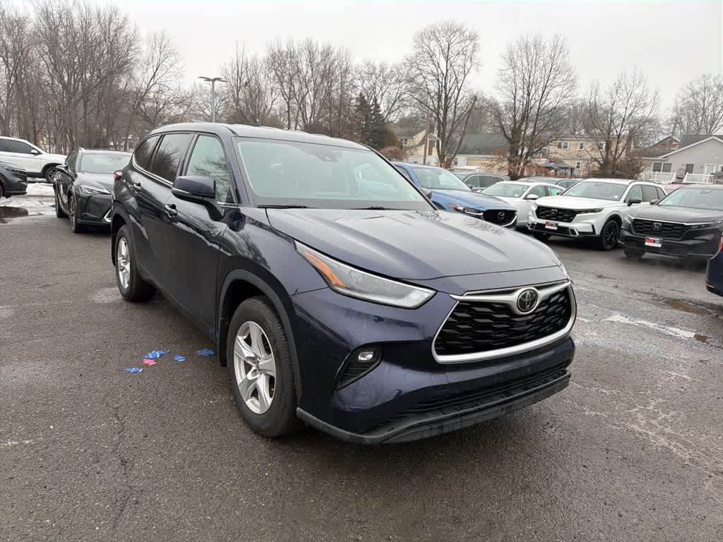 2021 Toyota Highlander LE
