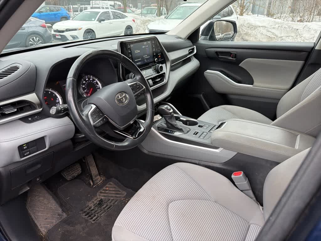 2021 Toyota Highlander LE