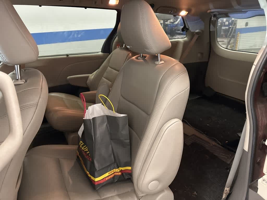 2017 Toyota Sienna XLE