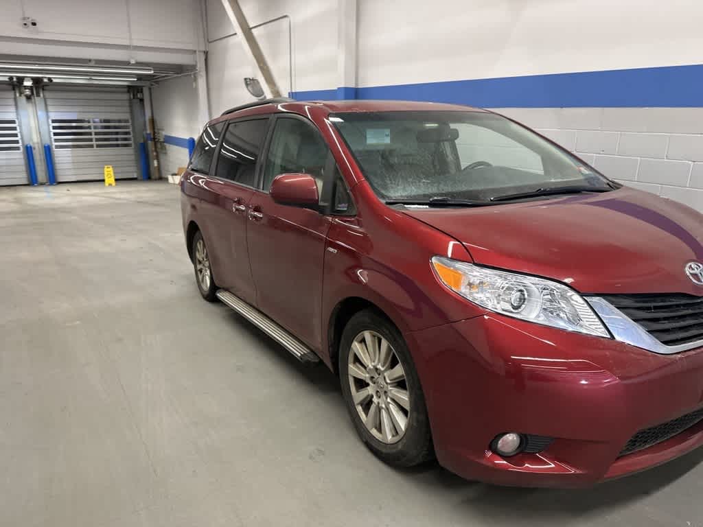 2017 Toyota Sienna XLE