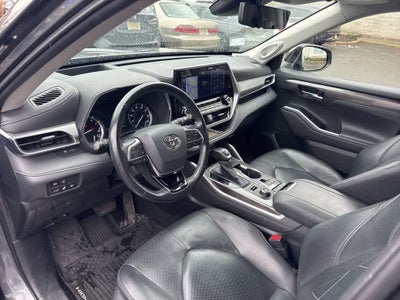 2020 Toyota Highlander Platinum